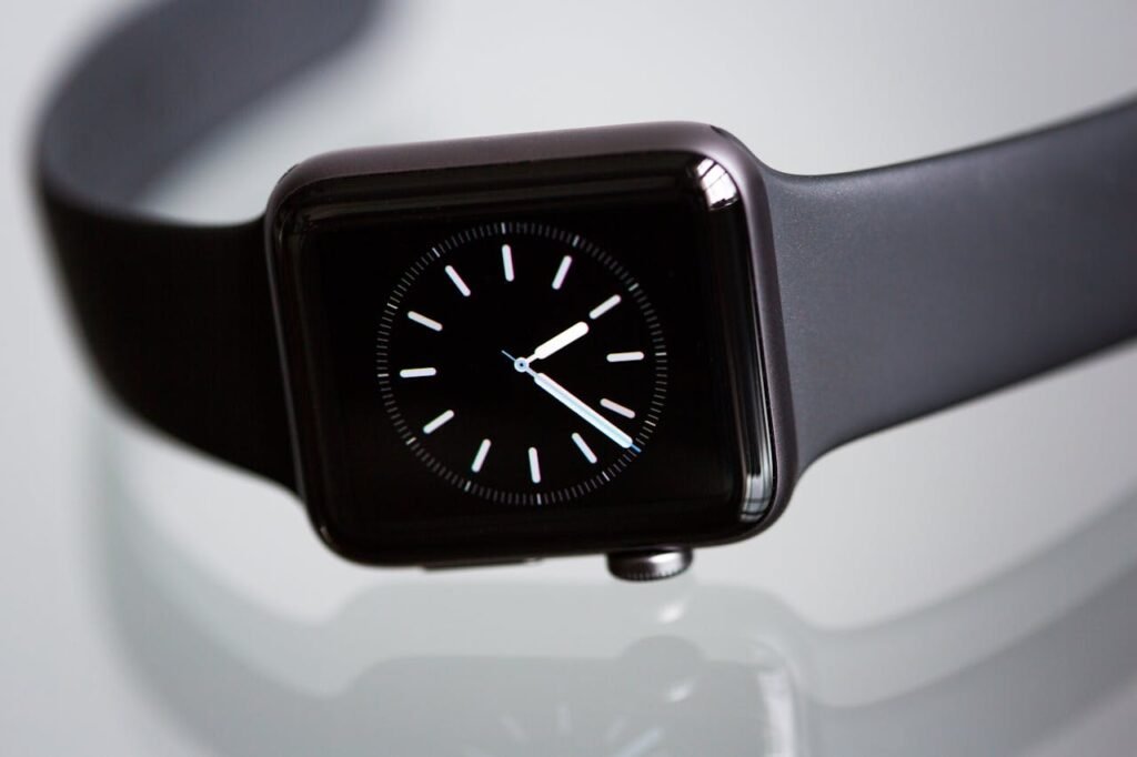 Apple Watch Series 9 Smartwatch Review – Is It Worth Buying?